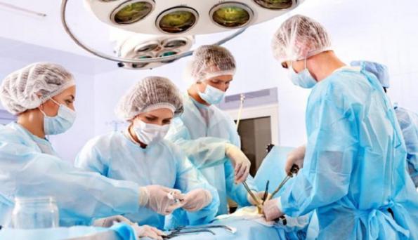 تولید کننده انواع گان جراحی استاندارد در کشور